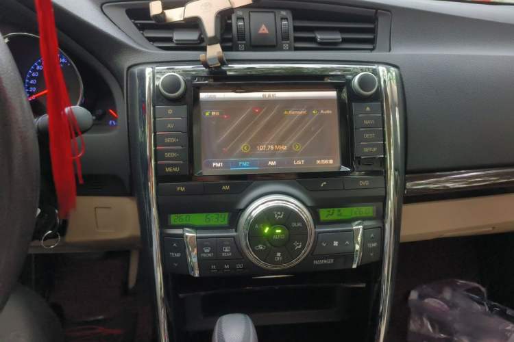 Used Toyota Reiz 2010 2.5S Fengdu Jinghua Edition Audio And AC Panel