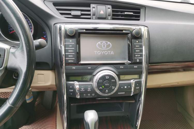 Used Toyota Reiz 2010 2.5V Fengdu Elite Edition Audio And AC Panel
