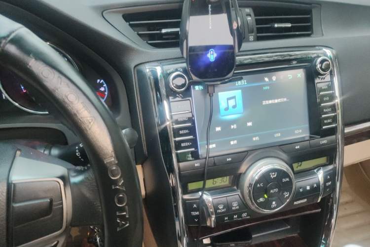 Used Toyota Reiz 2010 2.5V Fengdu Elite Edition Audio And AC Panel