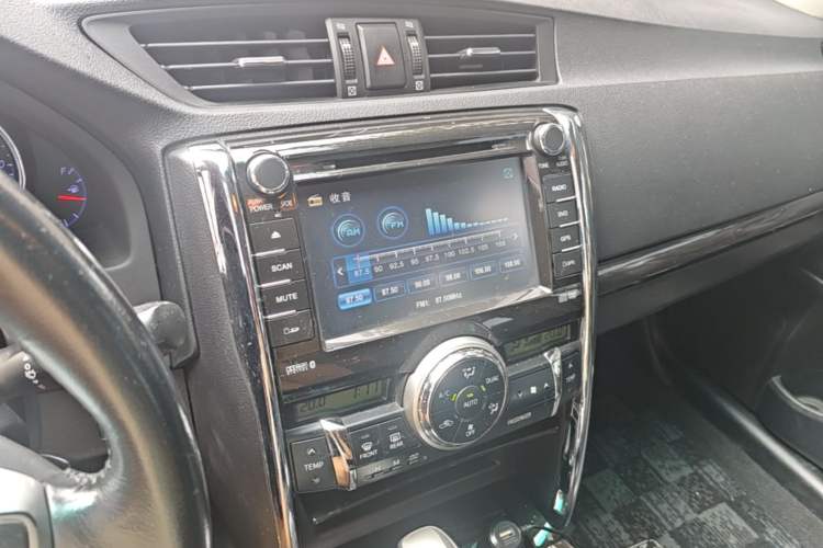 Used Toyota Reiz 2010 2.5V Fengdu Elite Edition Audio And AC Panel