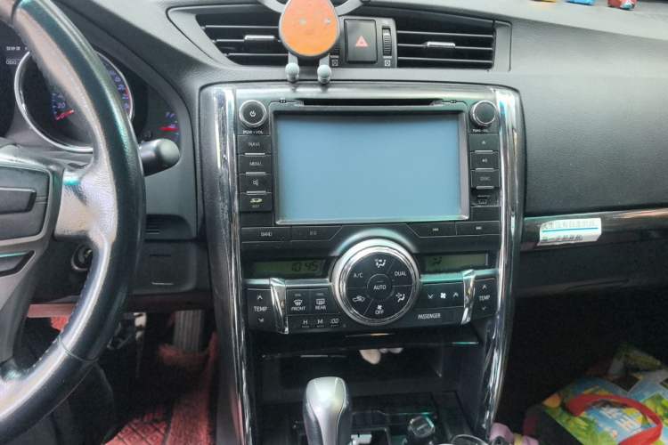 Used Toyota Reiz 2010 2.5V Fengdu Elite Edition Audio And AC Panel