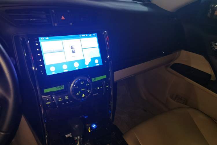 Used Toyota Reiz 2010 2.5S Fengdu Jinghua Edition Audio And AC Panel