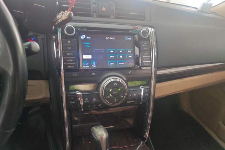 Used Toyota Reiz 2010 2.5V Fengdu Elite Edition Audio And AC Panel