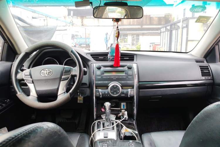 Used Toyota Reiz 2010 2.5V Fengdu Elite Edition Center Console