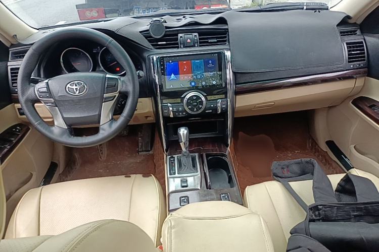 Used Toyota Reiz 2010 2.5V Fengdu Elite Edition Center Console