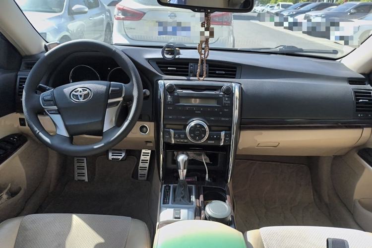 Used Toyota Reiz 2010 2.5V Fashion Elite Edition Center Console
