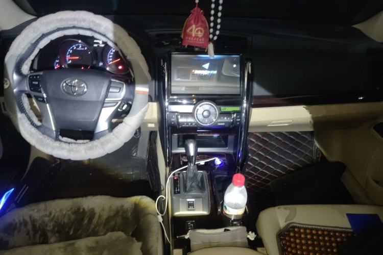 Used Toyota Reiz 2010 2.5V Fengdu Elite Edition Center Console