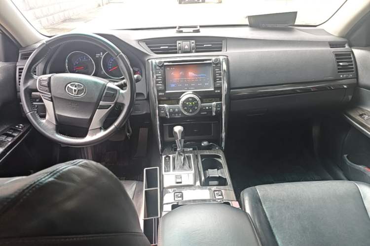 Used Toyota Reiz 2010 2.5V Fengdu Elite Edition Center Console