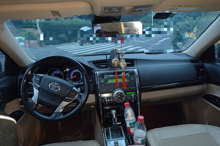 Used Toyota Reiz 2010 2.5S Fashion Elite Edition Center Console