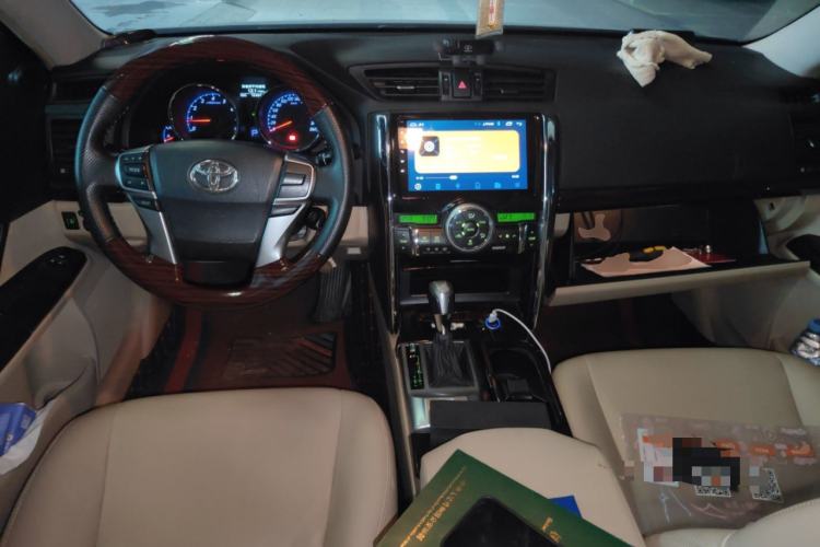 Used Toyota Reiz 2010 2.5V Fengdu Elite Edition Center Console