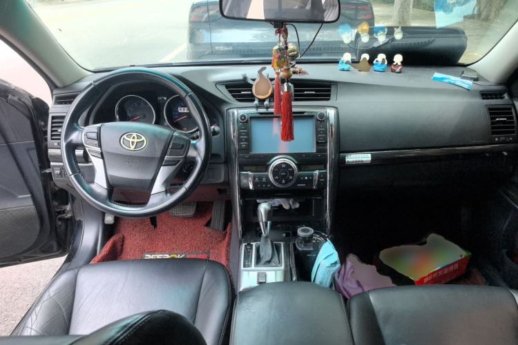 Used Toyota Reiz 2010 2.5V Fengdu Elite Edition Center Console