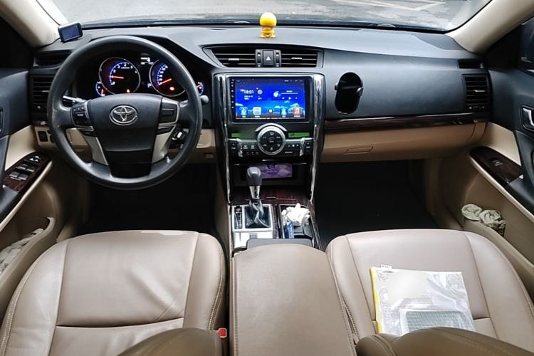 Used Toyota Reiz 2010 2.5S Fengdu Jinghua Edition Center Console