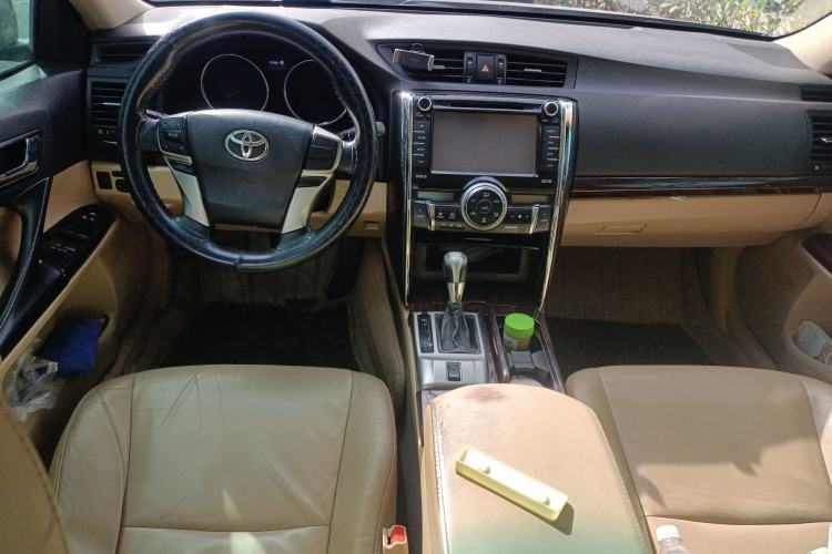 Used Toyota Reiz 2010 2.5V Fengdu Elite Edition Center Console
