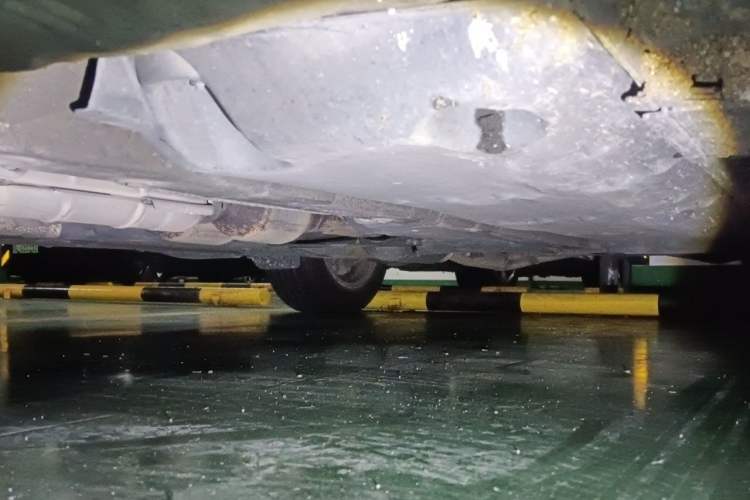 Used Toyota Reiz 2010 2.5V Fengdu Elite Edition Chassis Front Left