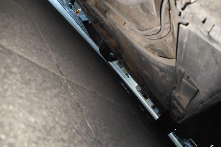 Used Toyota Reiz 2010 2.5V Fengdu Elite Edition Chassis Front Left