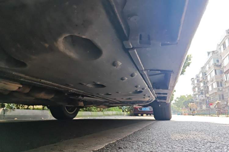 Used Toyota Reiz 2010 2.5S Fengdu Jinghua Edition Chassis Front Right