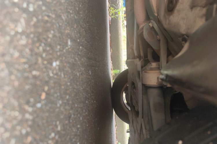 Used Toyota Reiz 2010 2.5V Fengdu Elite Edition Chassis Front Right
