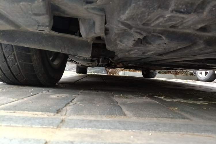Used Toyota Reiz 2010 2.5V Fengdu Elite Edition Chassis Front Right
