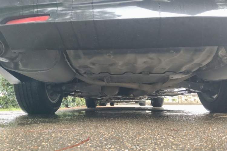 Used Toyota Reiz 2010 2.5V Fengdu Elite Edition Chassis Rear