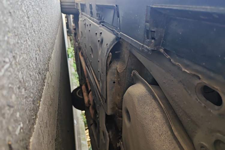 Used Toyota Reiz 2010 2.5S Fengdu Jinghua Edition Chassis Rear Left