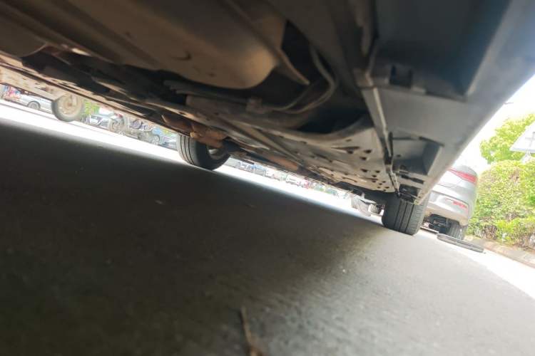 Used Toyota Reiz 2010 2.5S Fengdu Jinghua Edition Chassis Rear Right