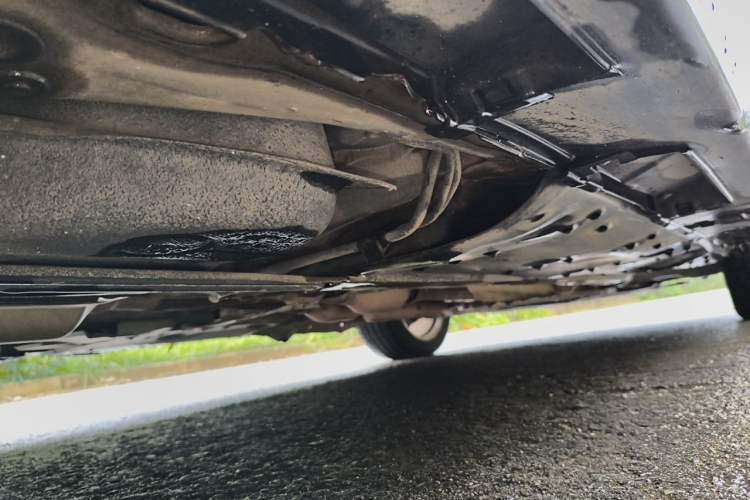 Used Toyota Reiz 2010 2.5V Fashion Elite Edition Chassis Rear Right