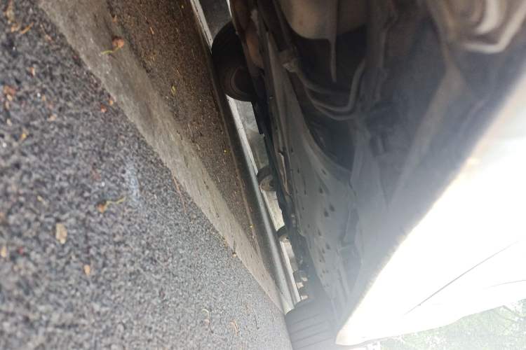 Used Toyota Reiz 2010 2.5V Fengdu Elite Edition Chassis Rear Right