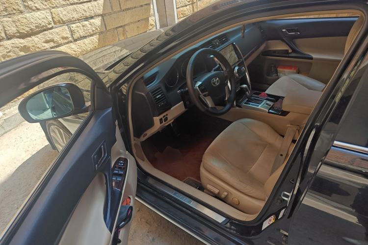 Used Toyota Reiz 2010 2.5V Fashion Elite Edition Driver Seat