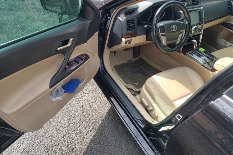 Used Toyota Reiz 2010 2.5V Fengdu Elite Edition Driver Seat