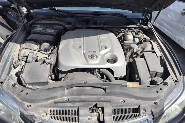 Used Toyota Reiz 2010 2.5V Fashion Elite Edition Engine Bay