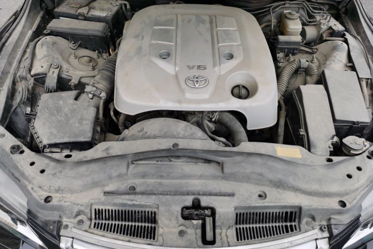 Used Toyota Reiz 2010 2.5V Fengdu Elite Edition Engine Bay