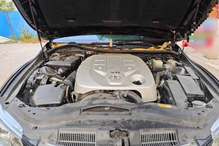 Used Toyota Reiz 2010 2.5V Fashion Elite Edition Engine Bay