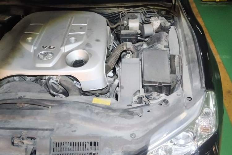 Used Toyota Reiz 2010 2.5V Fengdu Elite Edition Engine Bay Left