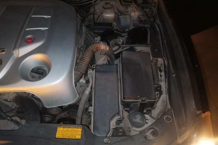 Used Toyota Reiz 2010 2.5S Fashion Elite Edition Engine Bay Left
