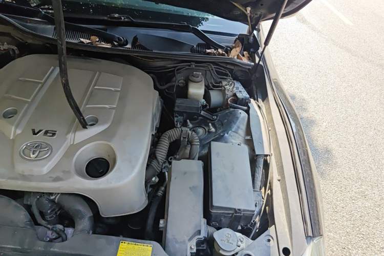 Used Toyota Reiz 2010 2.5S Fengdu Jinghua Edition Engine Bay Left