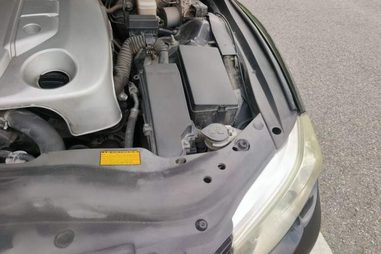 Used Toyota Reiz 2010 2.5S Fengdu Jinghua Edition Engine Bay Left