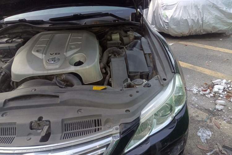 Used Toyota Reiz 2010 2.5V Fengdu Elite Edition Engine Bay Left