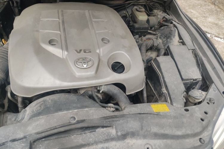 Used Toyota Reiz 2010 2.5V Fengdu Elite Edition Engine Bay Left