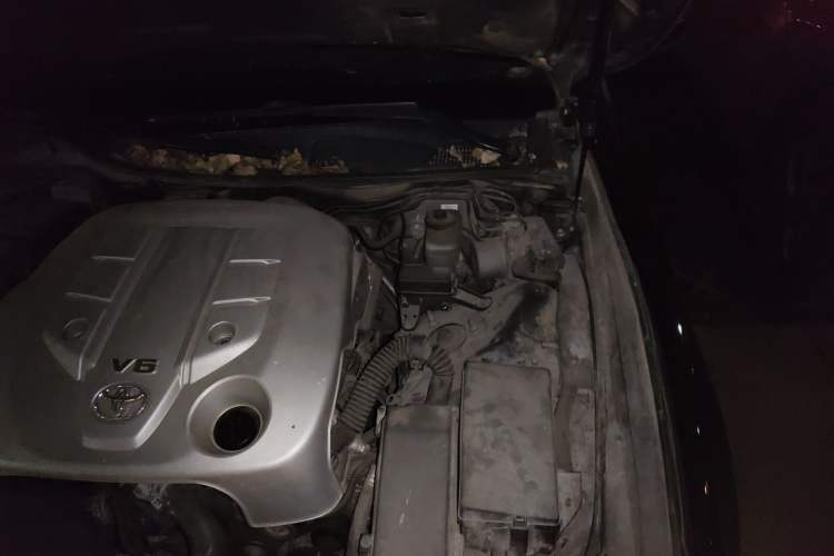 Used Toyota Reiz 2010 2.5V Fengdu Elite Edition Engine Bay Left