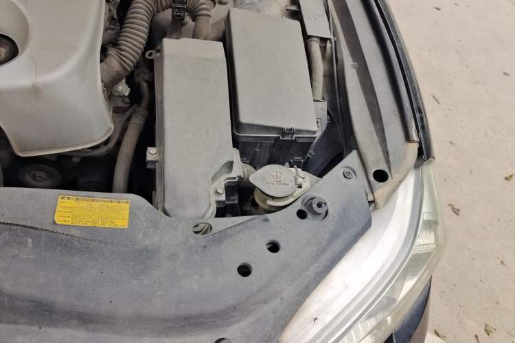 Used Toyota Reiz 2010 2.5V Fengdu Elite Edition Engine Bay Left