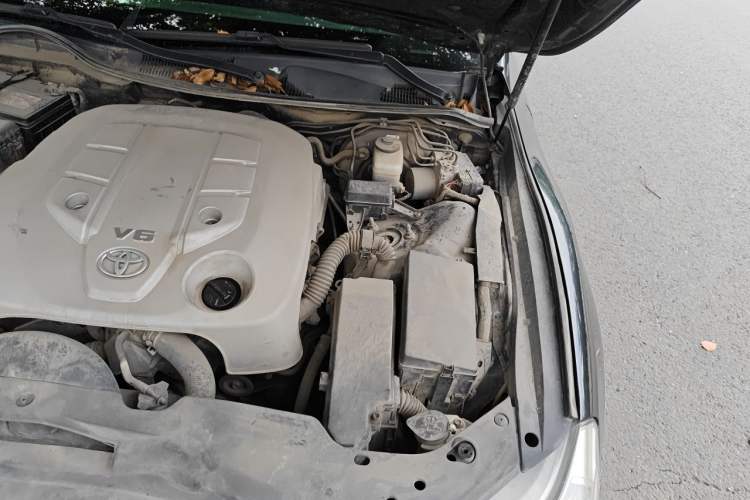 Used Toyota Reiz 2010 2.5V Fengdu Elite Edition Engine Bay Left