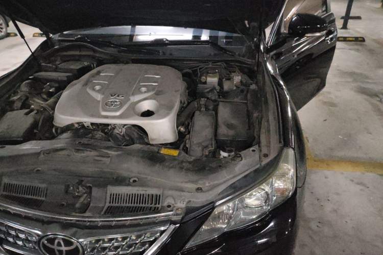 Used Toyota Reiz 2010 2.5V Fashion Luxury Navigation Edition Engine Bay Left