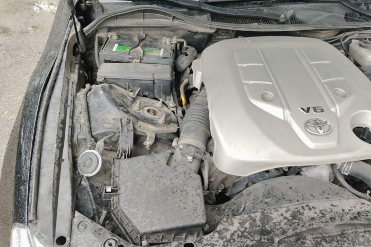 Used Toyota Reiz 2010 2.5V Fengdu Elite Edition Engine Bay Right