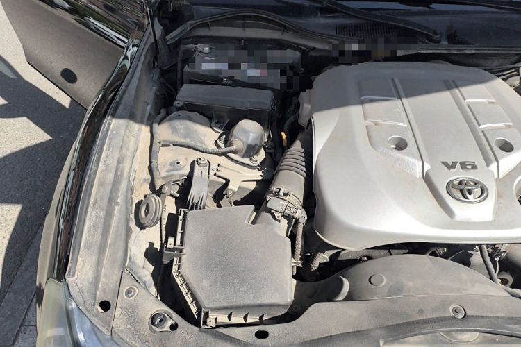 Used Toyota Reiz 2010 2.5V Fashion Elite Edition Engine Bay Right