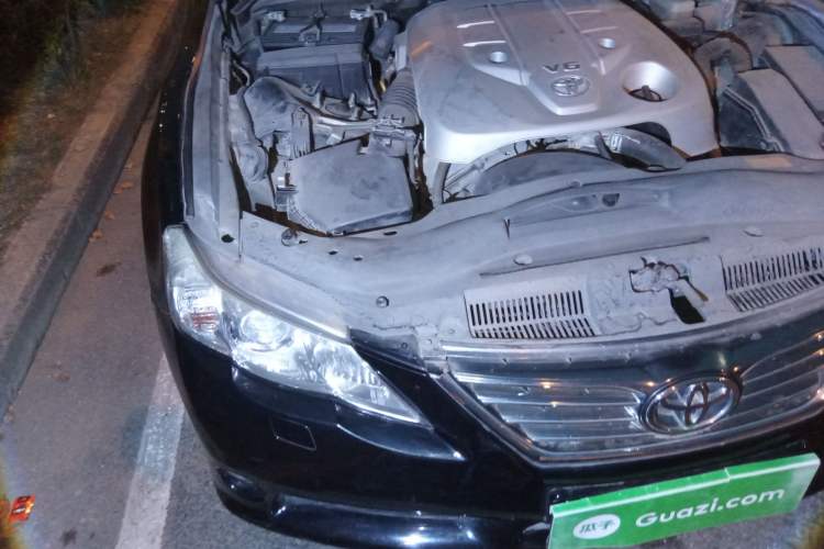 Used Toyota Reiz 2010 2.5V Fengdu Elite Edition Engine Bay Right