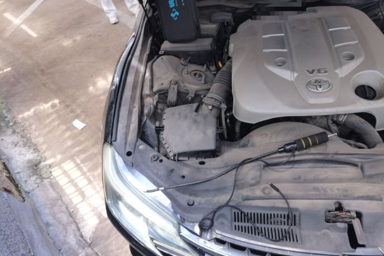 Used Toyota Reiz 2010 2.5V Fengdu Elite Edition Engine Bay Right