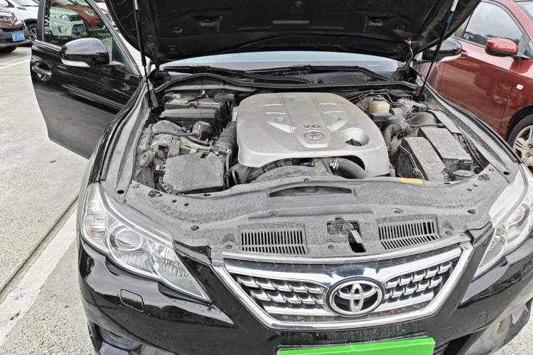Used Toyota Reiz 2010 2.5V Fashion Elite Edition Engine Bay Right
