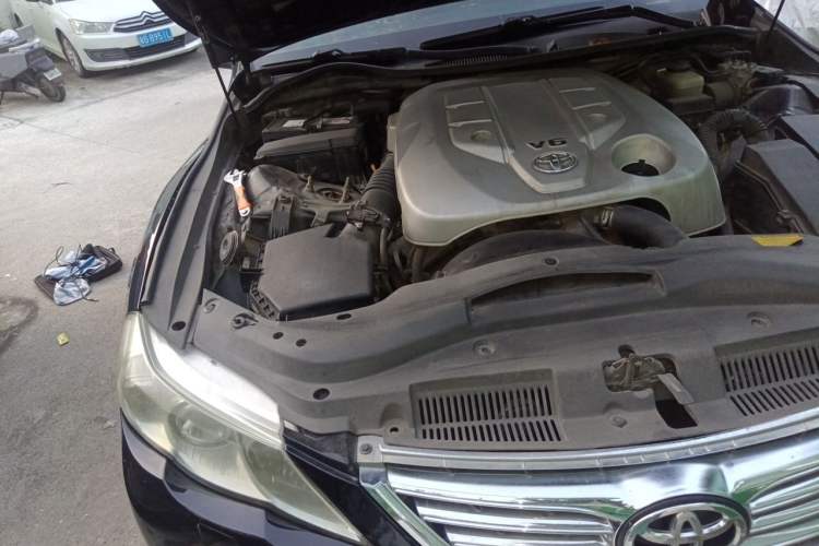 Used Toyota Reiz 2010 2.5V Fengdu Elite Edition Engine Bay Right