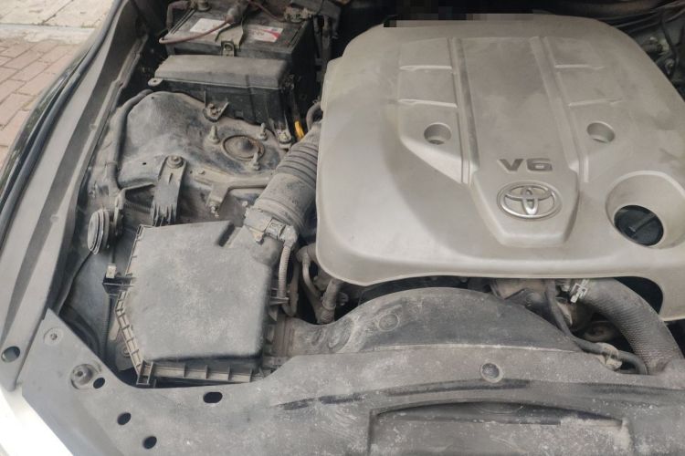 Used Toyota Reiz 2010 2.5V Fengdu Elite Edition Engine Bay Right