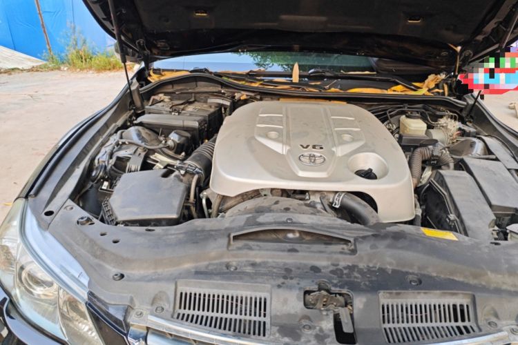 Used Toyota Reiz 2010 2.5V Fashion Elite Edition Engine Bay Right
